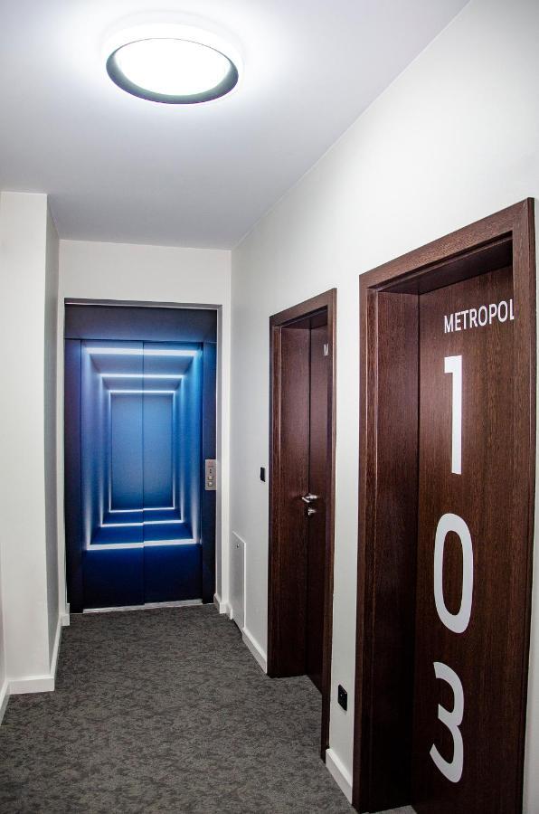 Metropol 호텔 스렘 외부 사진